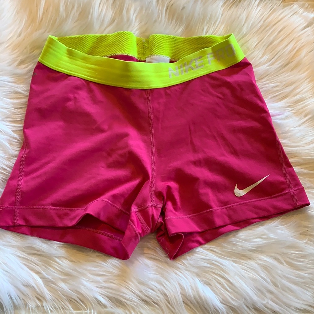Nike DRI-FIR Pink Stretch Shorts Women’s Size M